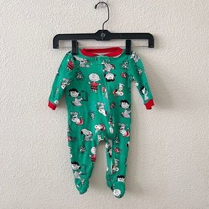 Snoopy Charlie Brown Holiday Christmas Green Onesie Pajama for Baby 3-6 Months